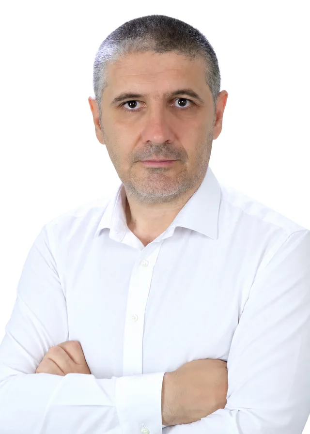 Alban Kaçiu, ekspert dhe konsulent i pavarur.
